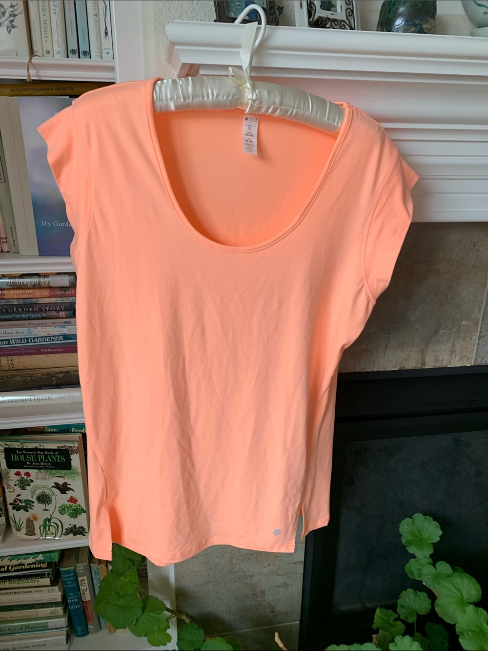 Bally Peach Scoop Neck Tank Top